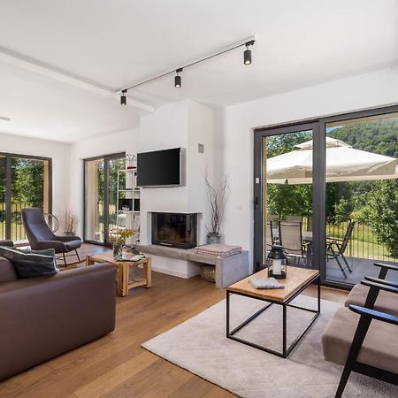 Modern Alpine Monsalbius Chalet Baske Ostarije Extérieur photo